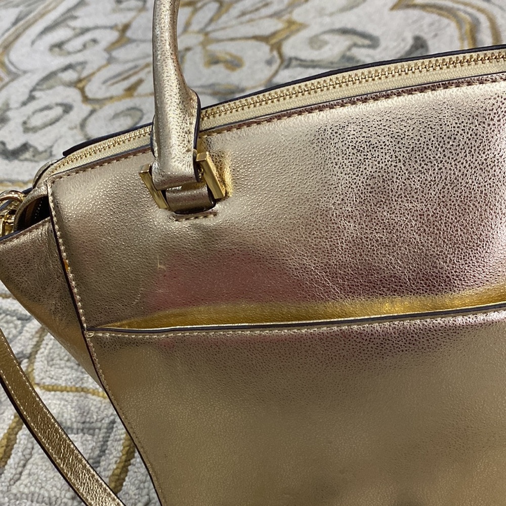 💕 Michael Kors gold leather large top satchel bag gorgeous 💕 - Picture 8 of 17